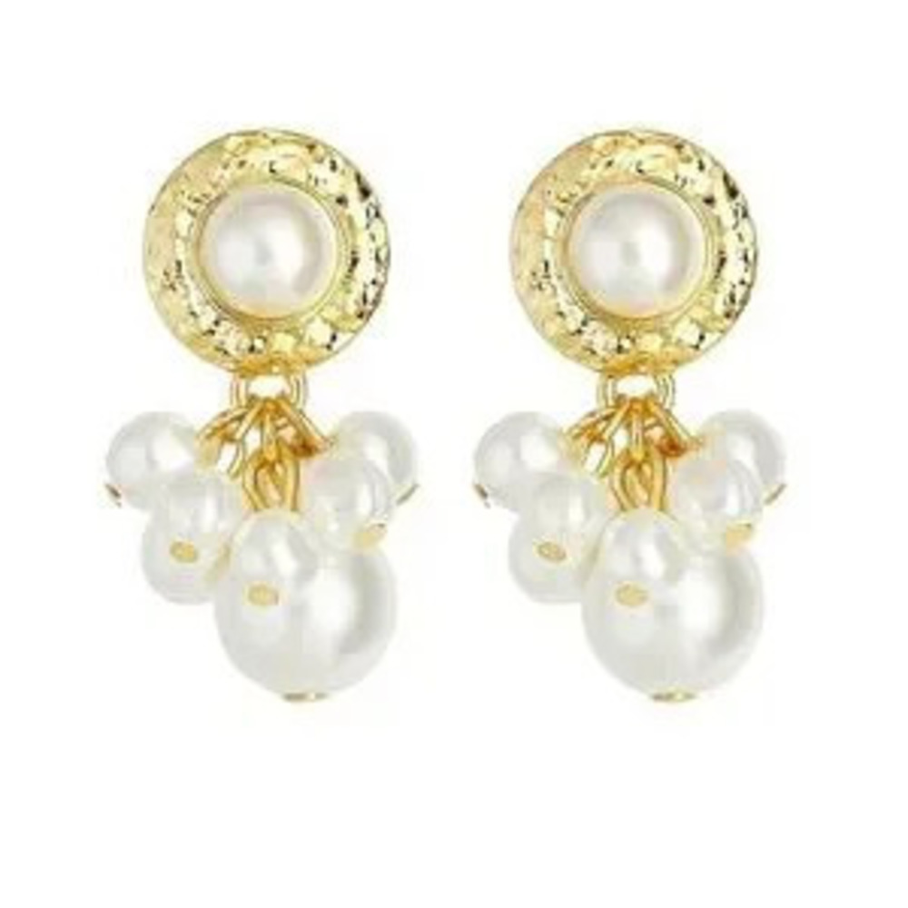 Elegant Gold and Pearl Cluster Earrings